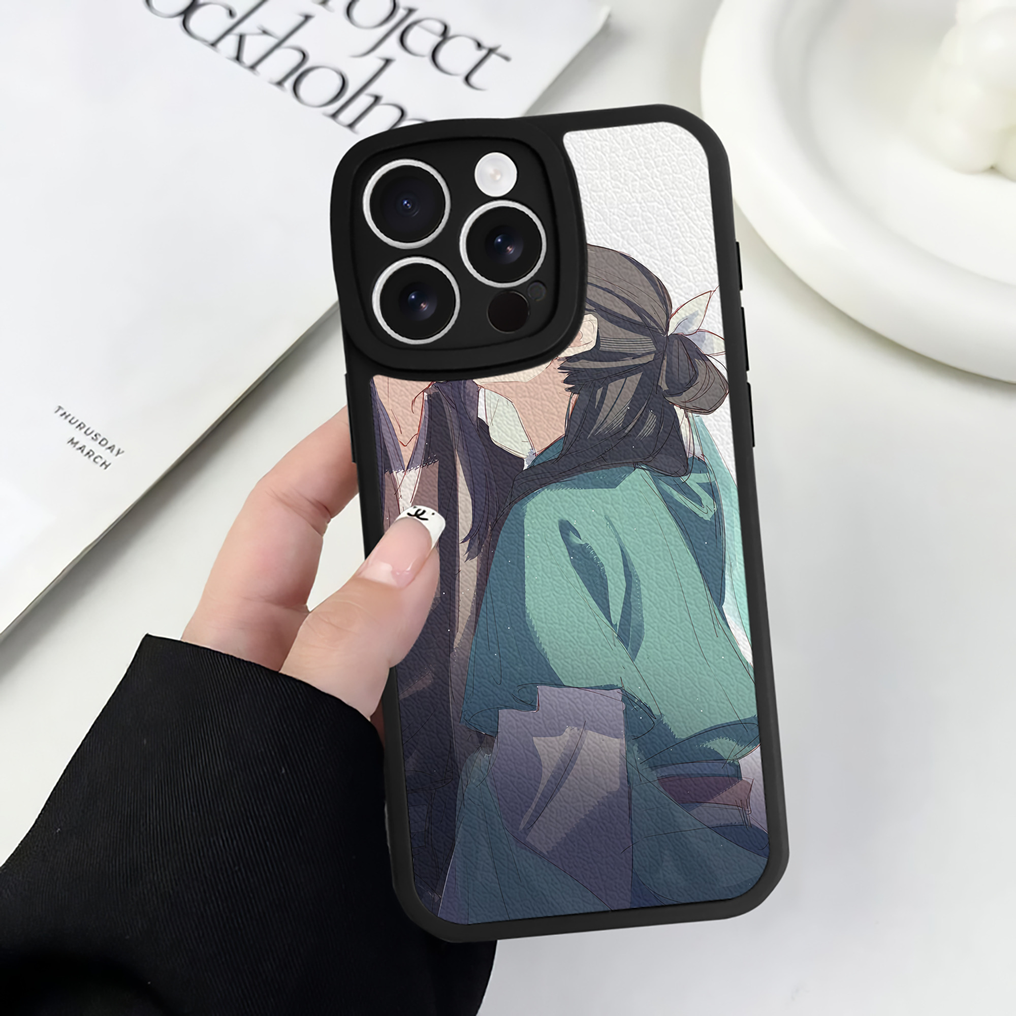 （画像用） 薬屋のひとりごと The Apothecary Diaries 【iPhone 16シリーズ対応】シリコンスマホケース（レザー調） 材質：シリコン